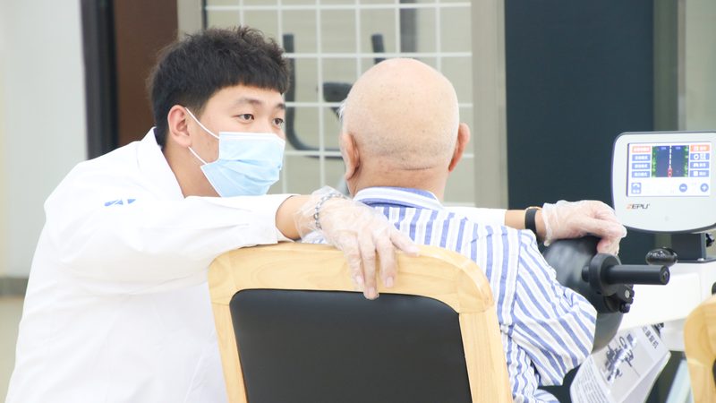 康复护理器材材质分类与区别解析**